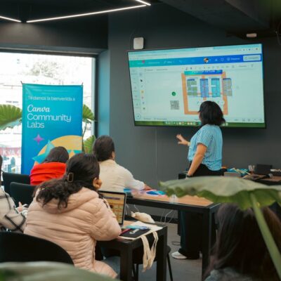 A educação continuada nunca foi tão necessária quanto agora. Em um mundo marcado por transformações rápidas, novas tecnologias e mudanças constantes